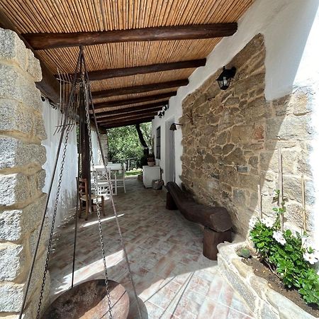 Ovostolai Cottage Fonni Exterior foto